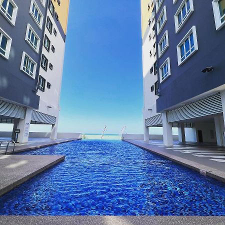 Ureshii Homestay Ladang Tanjung Kuala Terengganu With Pool Exteriér fotografie